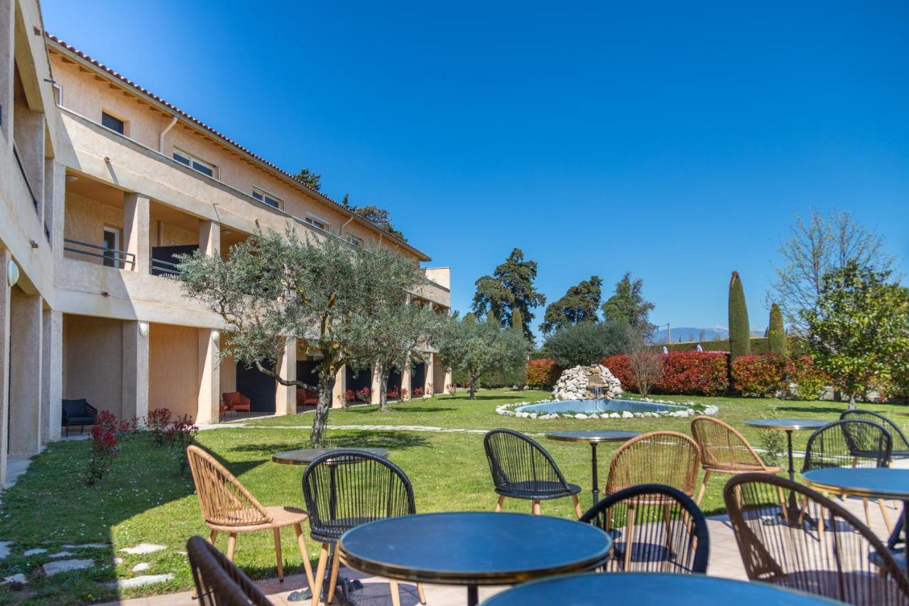 Hotel La Perna بيرنيه لو فونتينز المظهر الخارجي الصورة